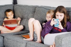 Resources 23 Technology and Education: Balancing Screen Time for Productive Learning